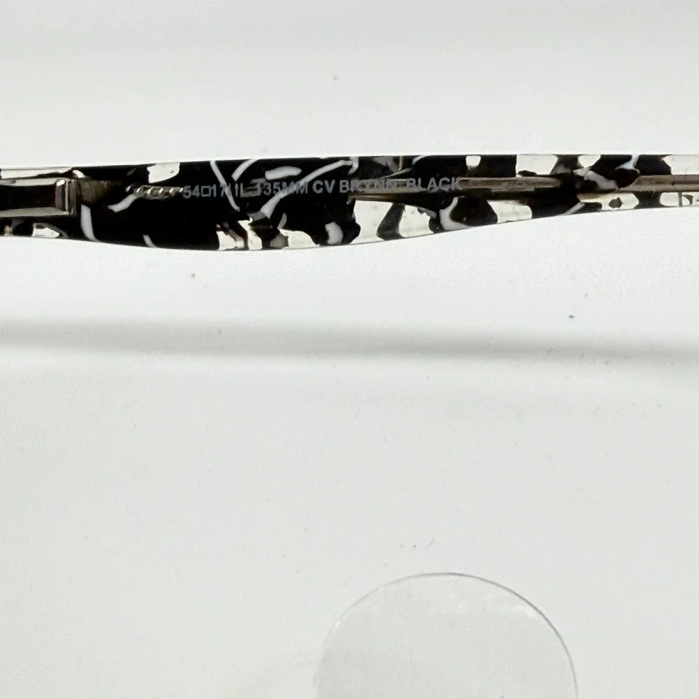 BCBGMaxAzria measurements lens